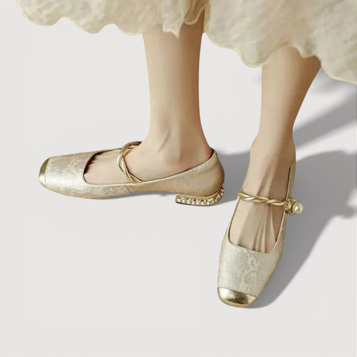 KRYSTAL – VINTAGE LOW HEELS
