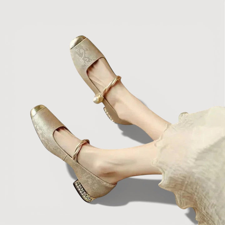 KRYSTAL – VINTAGE LOW HEELS