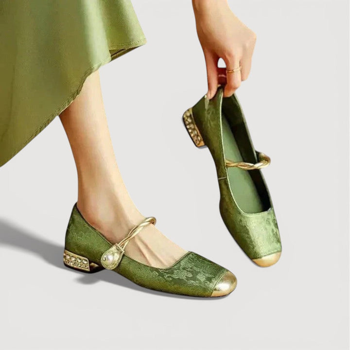KRYSTAL – VINTAGE LOW HEELS
