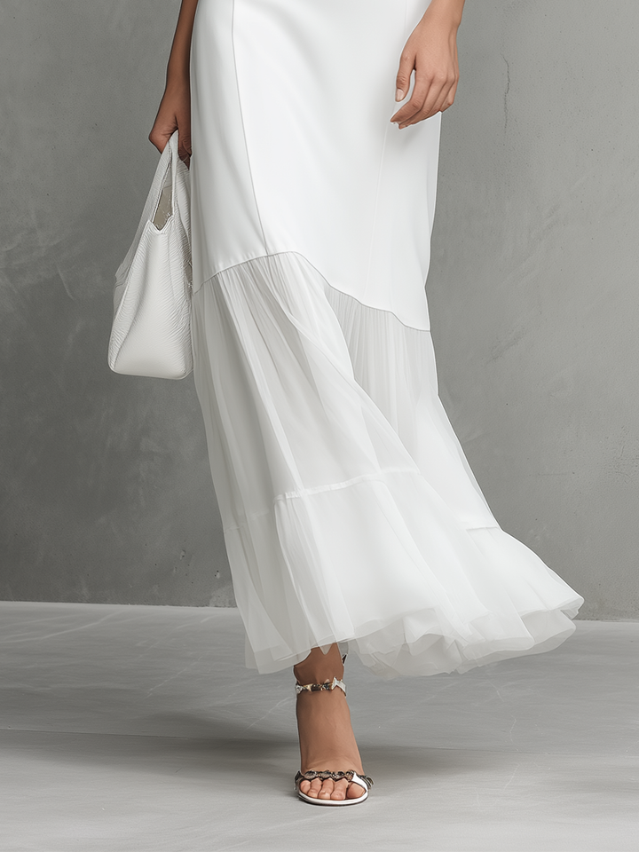 Elegant White Sleeveless Dress for Women Made from Silk and Chiffon Elements