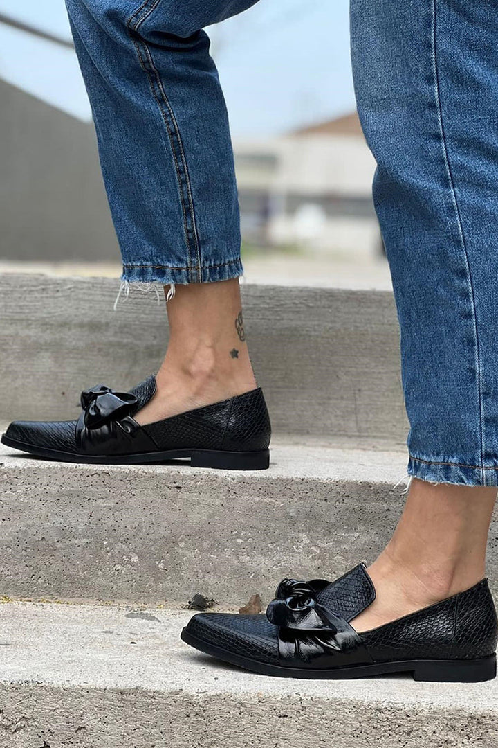 Orla™ - Black Ballerinas with Bow