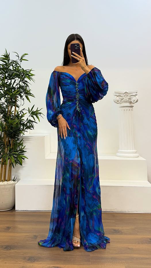 Gisselle - V-Neck Maxi Dress