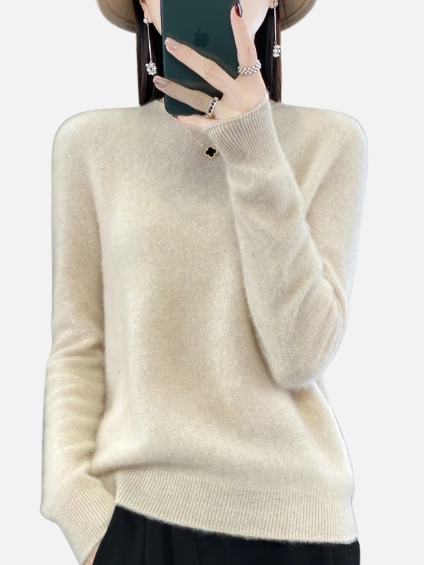 Maria | Soft Knit Jumper with Round Neck