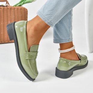 Delia - Lightweight Everyday Loafers