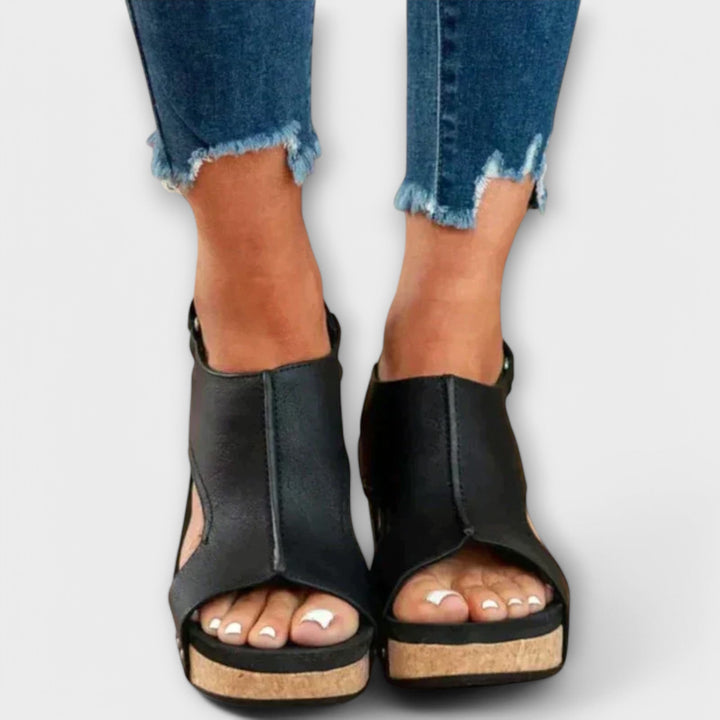 Ashlyn™ | Orthopaedic Sandals